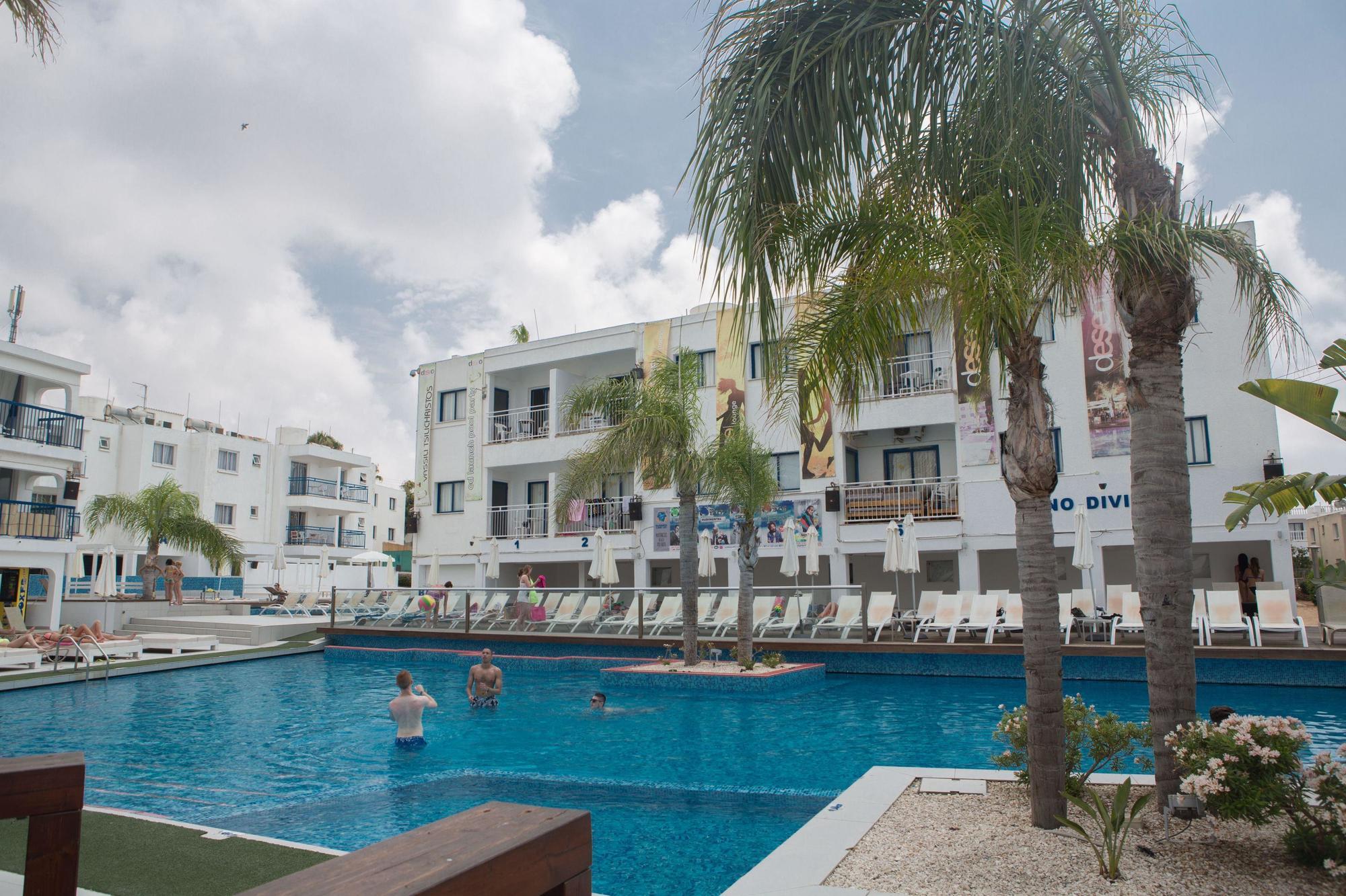 Tsokkos Holidays Hotel Apartments Agia Napa Exterior foto